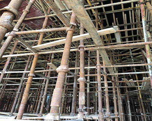 太原軍翔建材租賃 專(zhuān)業(yè)提供一字型鋼管腳手架等裝飾裝修材料